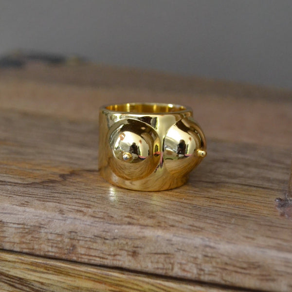 the "BOOB" ring