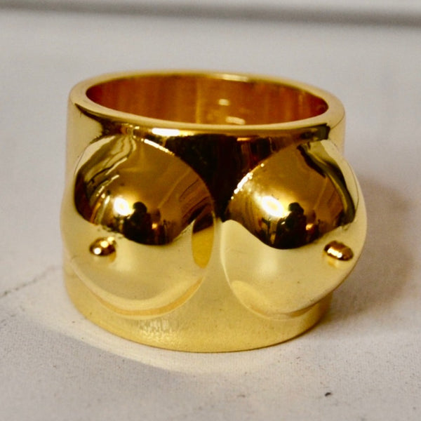 the "BOOB" ring