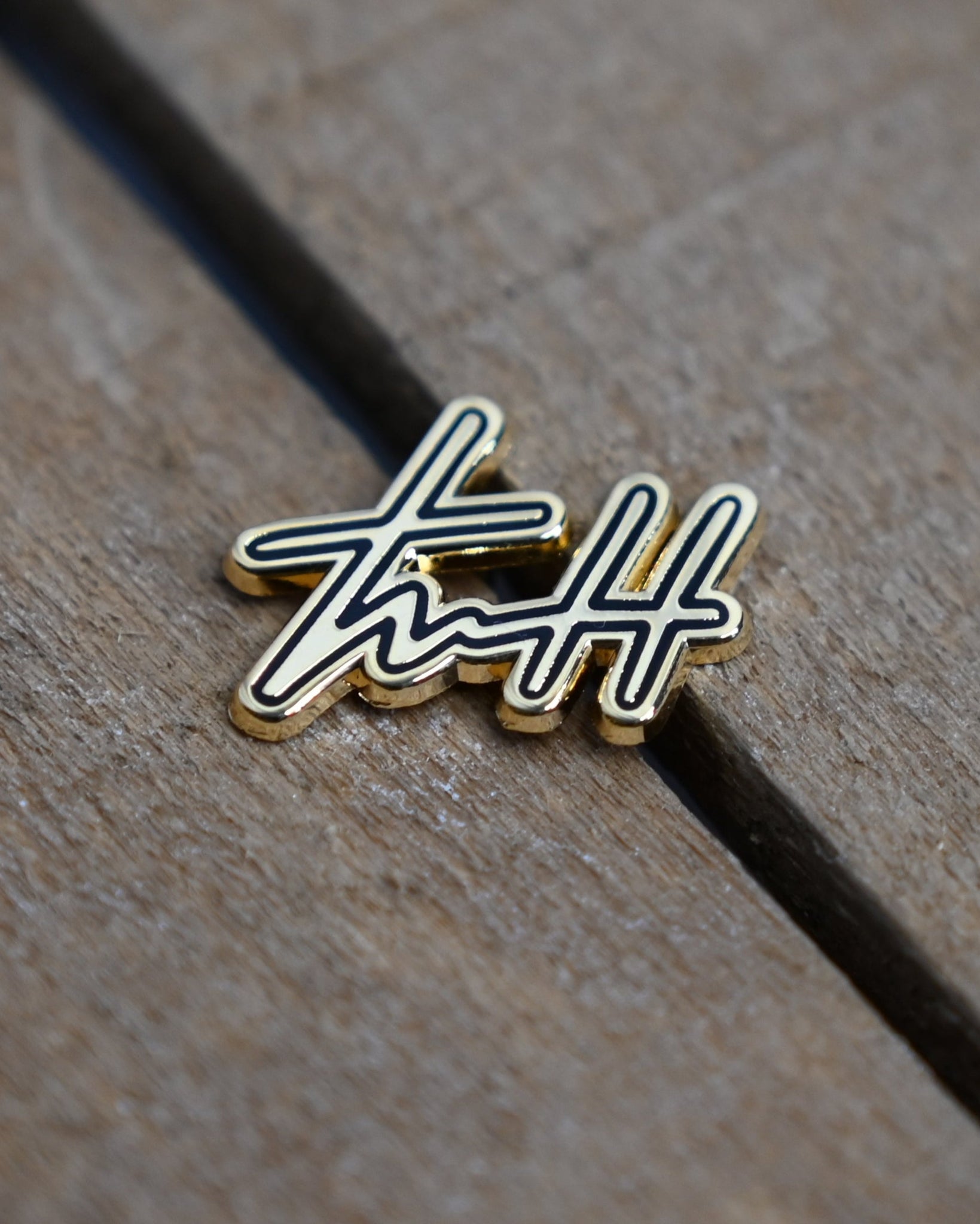 Thomas & Grey Signature Pins